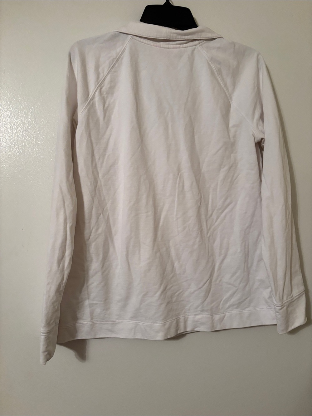 Lilly Pulitzer White Pullover Hoodie with Gold Button Accents - Picture 5 of 5